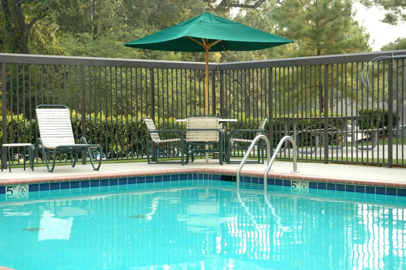 Safety Pool Fence Cost — Cost of Safety Pool Fence Installation